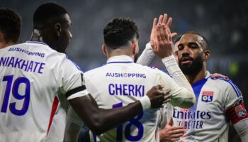 OL-ASSE : Lacazette et Perri, « sauveurs » d’un derby qui aurait pu mal tourner pour les Lyonnais